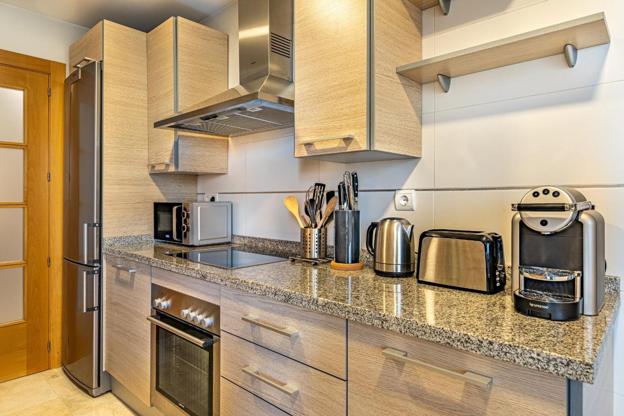 Large 3-Bedroom Nestled In Golf Paradise Estepona Exterior photo